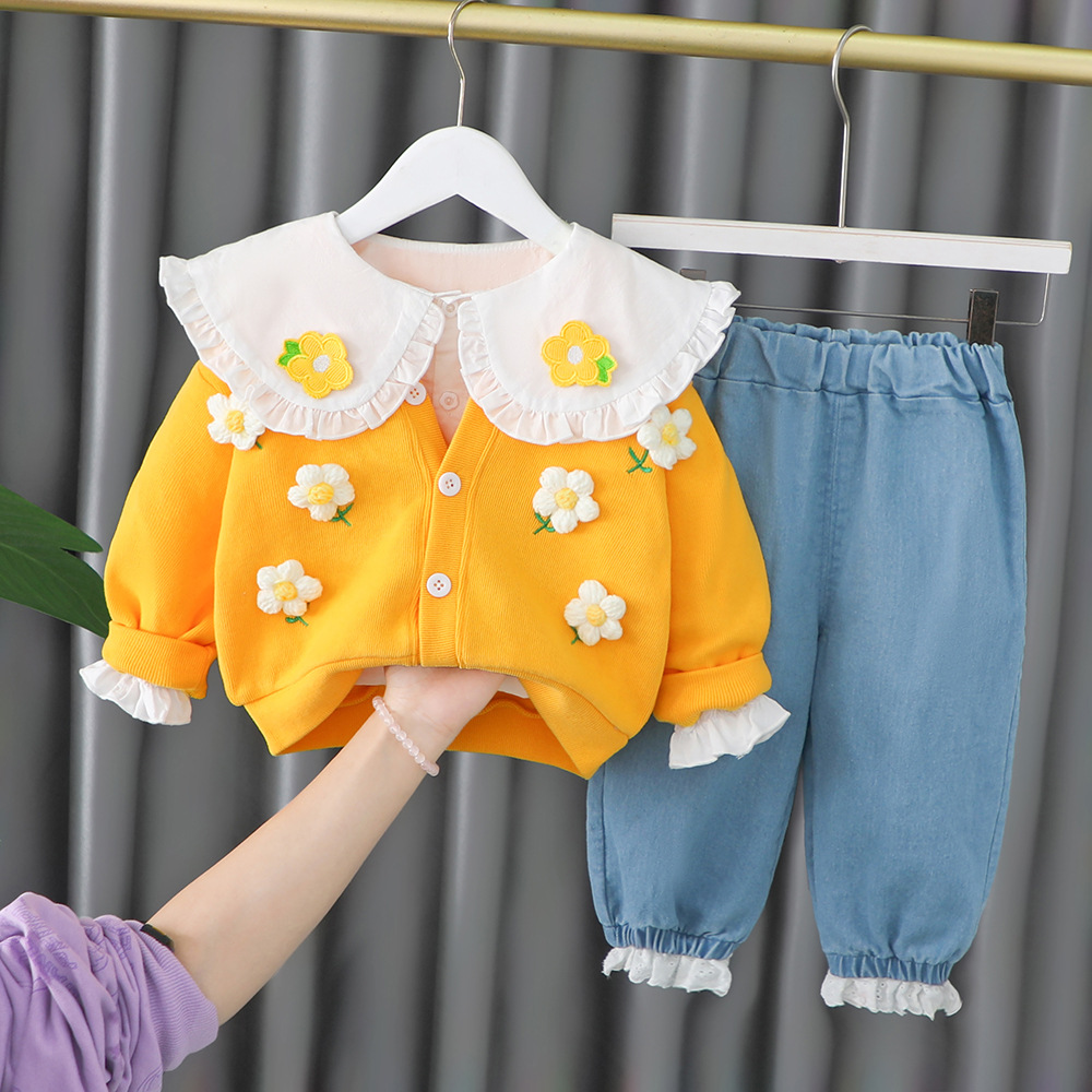 Conjunto de camisa infantil con cuello de flores