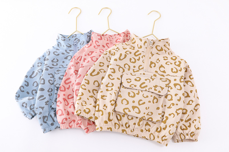 Conjunto infantil estampado de invierno