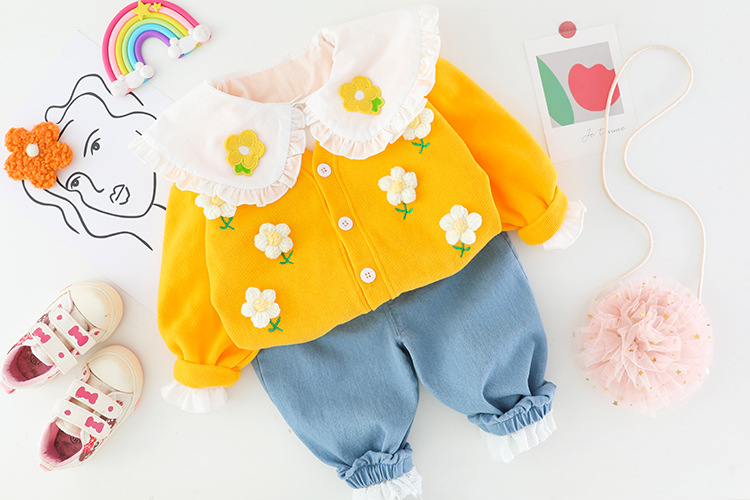 Conjunto de camisa infantil con cuello de flores