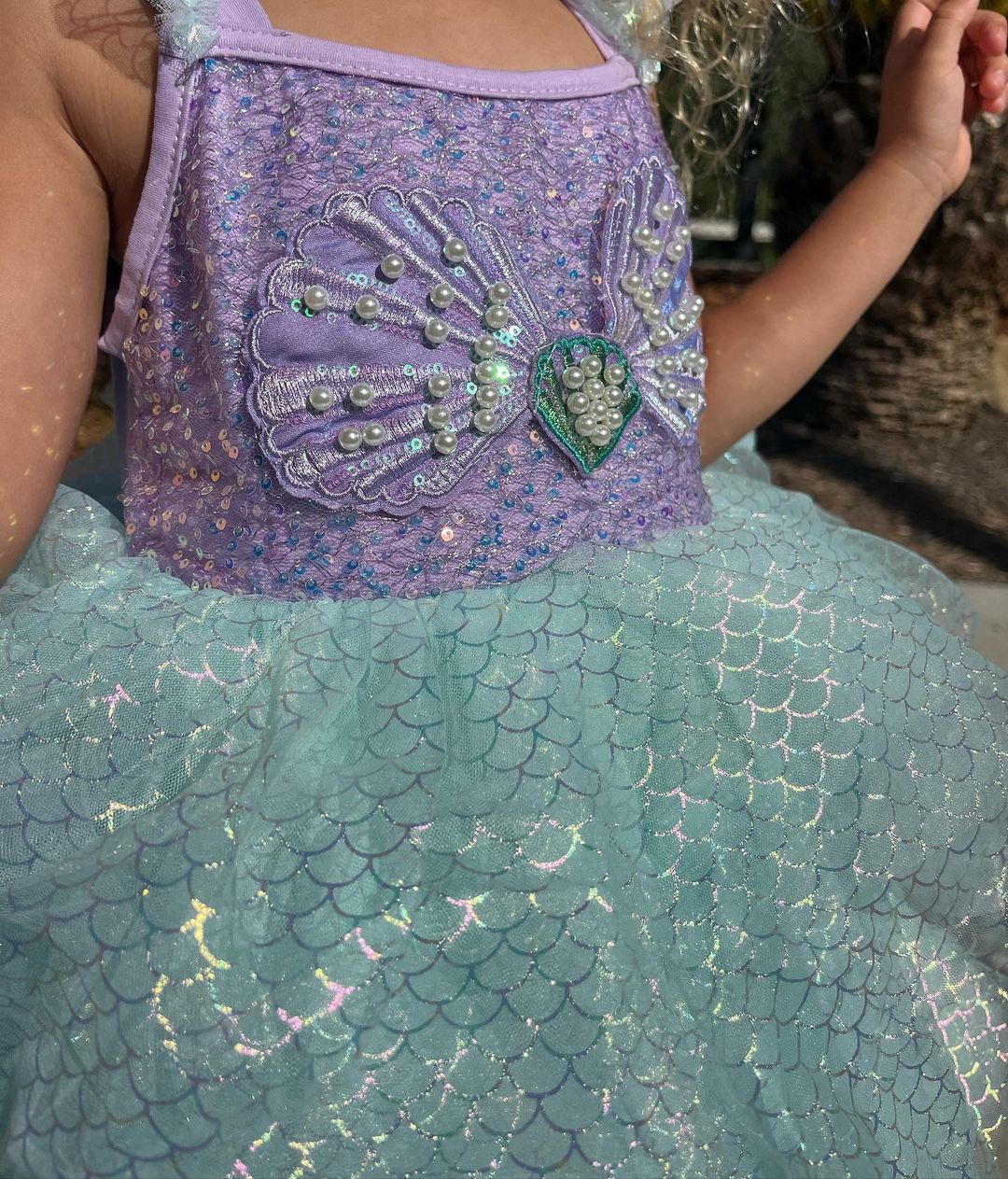 Vestido infantil de princesa sirena brillante