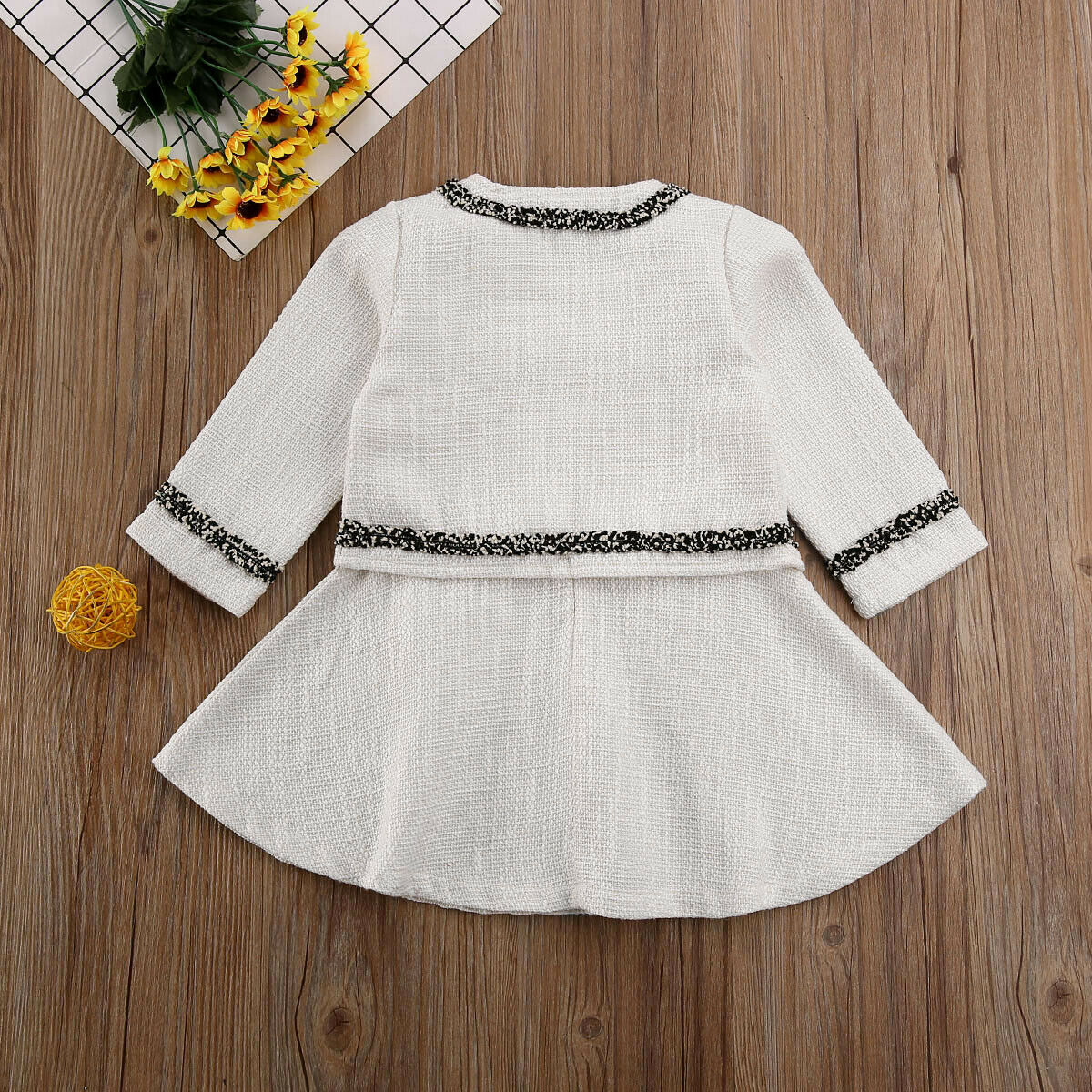 Vestido infantil blanco con blusa