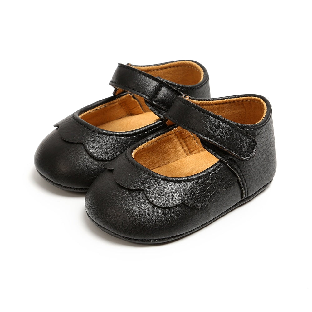 Zapato básico bebé niña con detalles