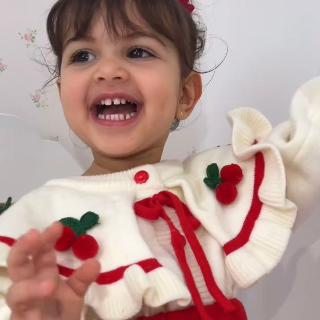 مجموعة طوق تريكو للأطفال بنقشة الكرز