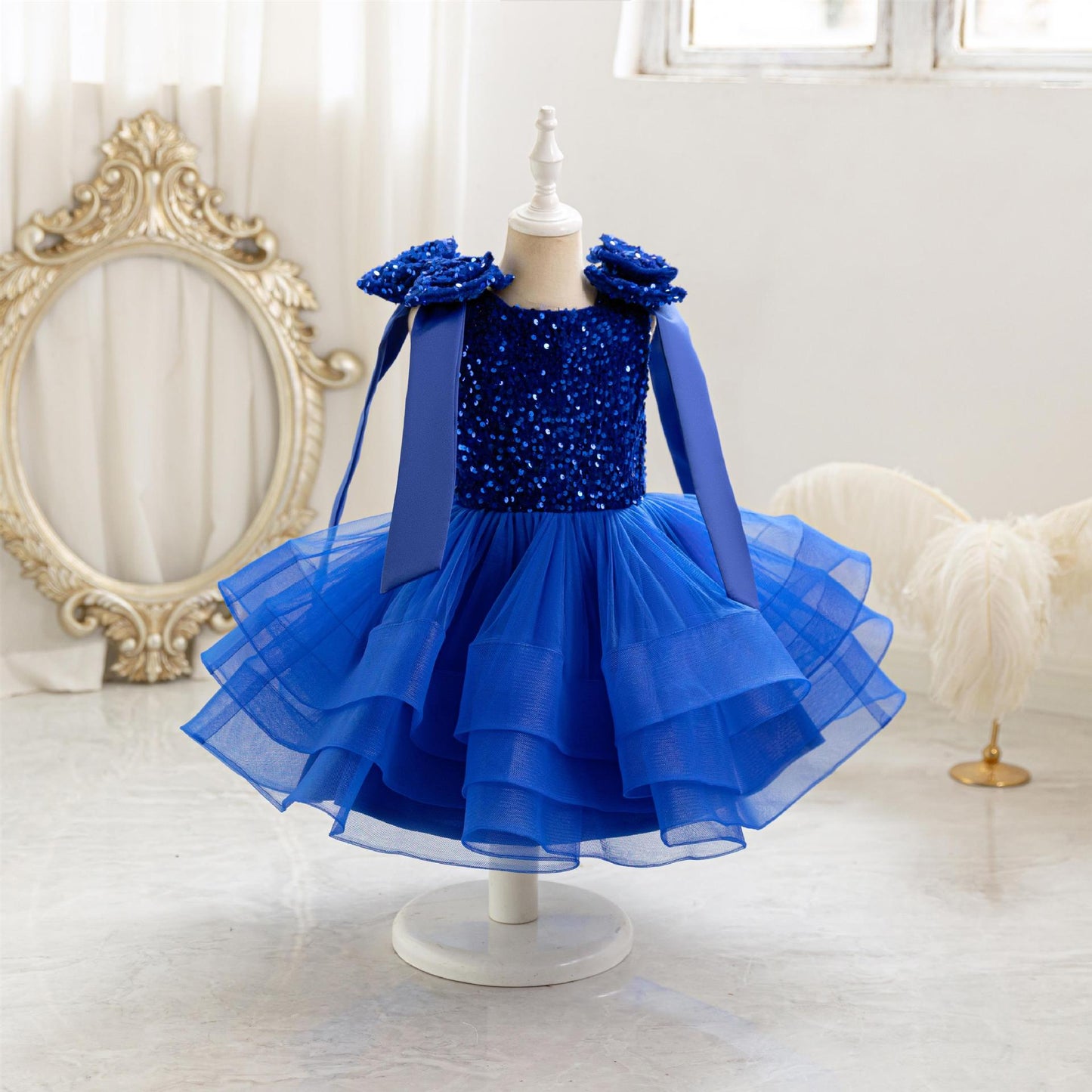 Vestido de fiesta infantil brillante con lazo