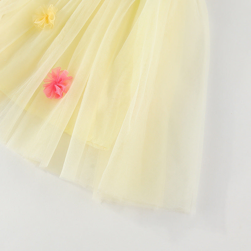Vestido infantil de tul con alas y flores