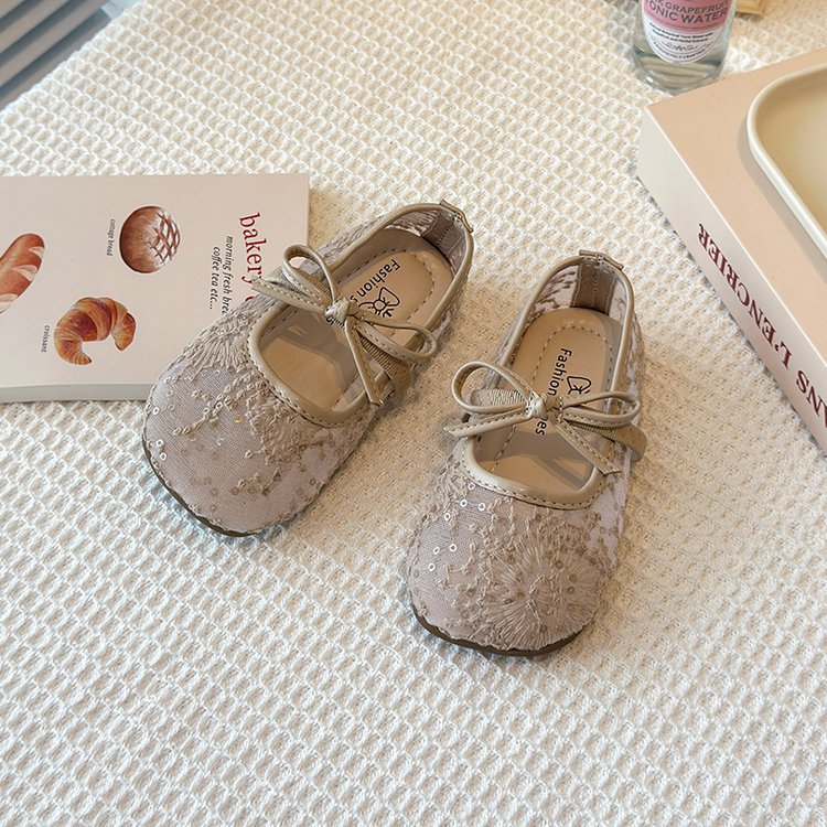 Zapatos florales para niñas