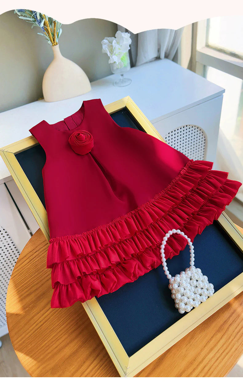 Vestido infantil de flores con dobladillo de tul
