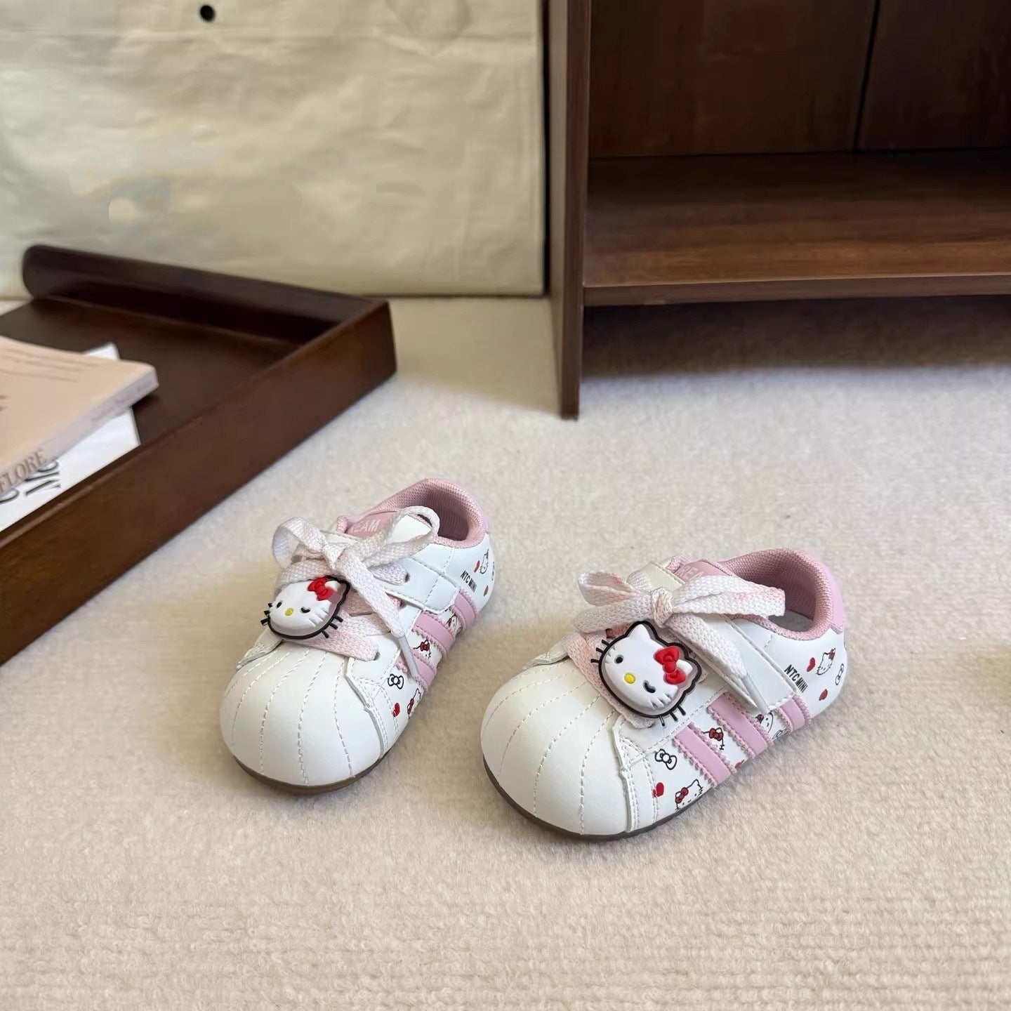 Kids' Lace-Up Sneakers with Cat Design