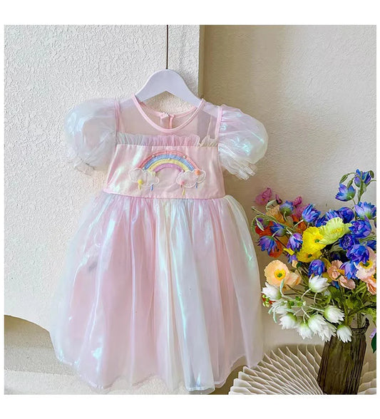 Vestido infantil con alas de arcoíris