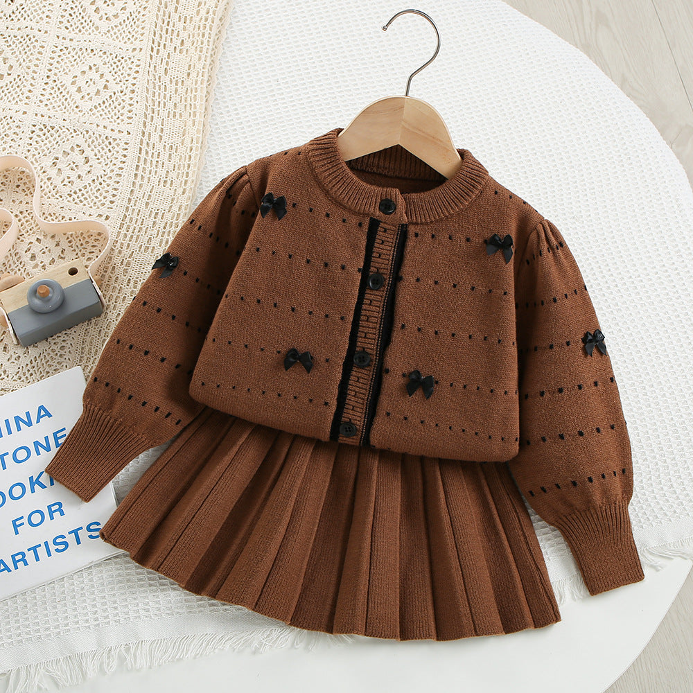Conjunto de invierno para niña con lazos