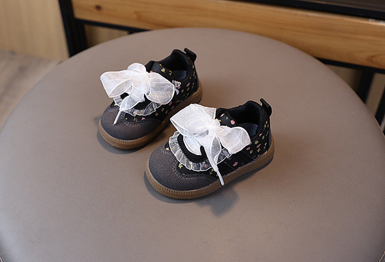 Children's Sneakers with Flowers and Bow