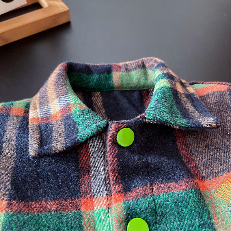 Chaqueta abotonada a cuadros para niña