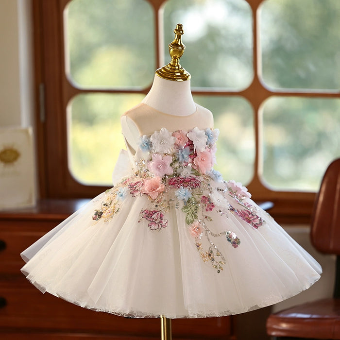 Vestido de fiesta infantil con flores