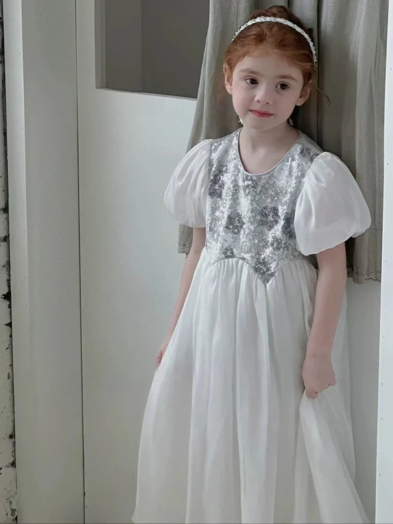 Vestido infantil plateado brillante