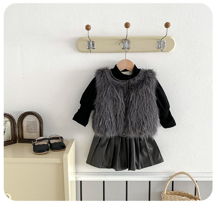 Girls' Furry and Pleated Set