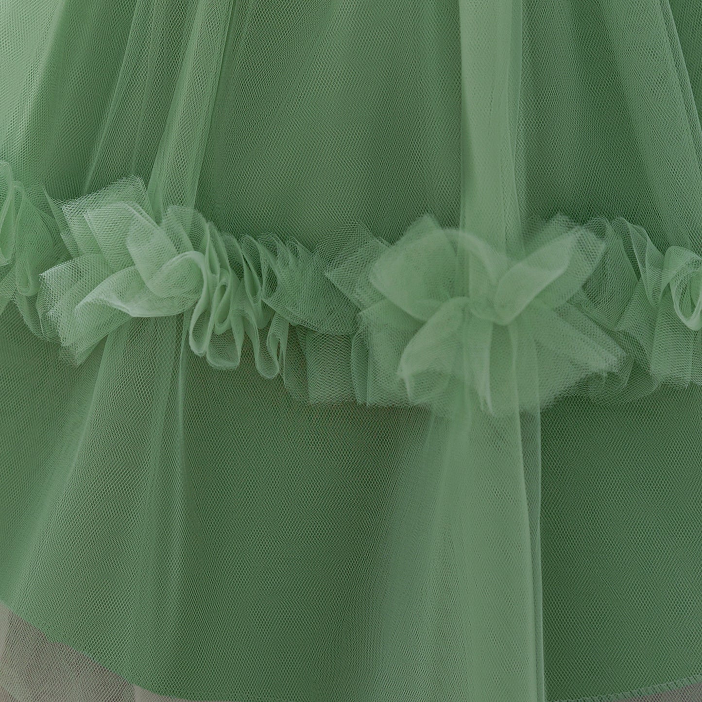 Vestido infantil de tul con flores