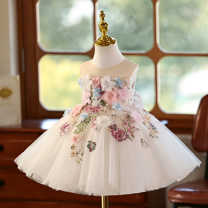 Vestido de fiesta infantil con flores
