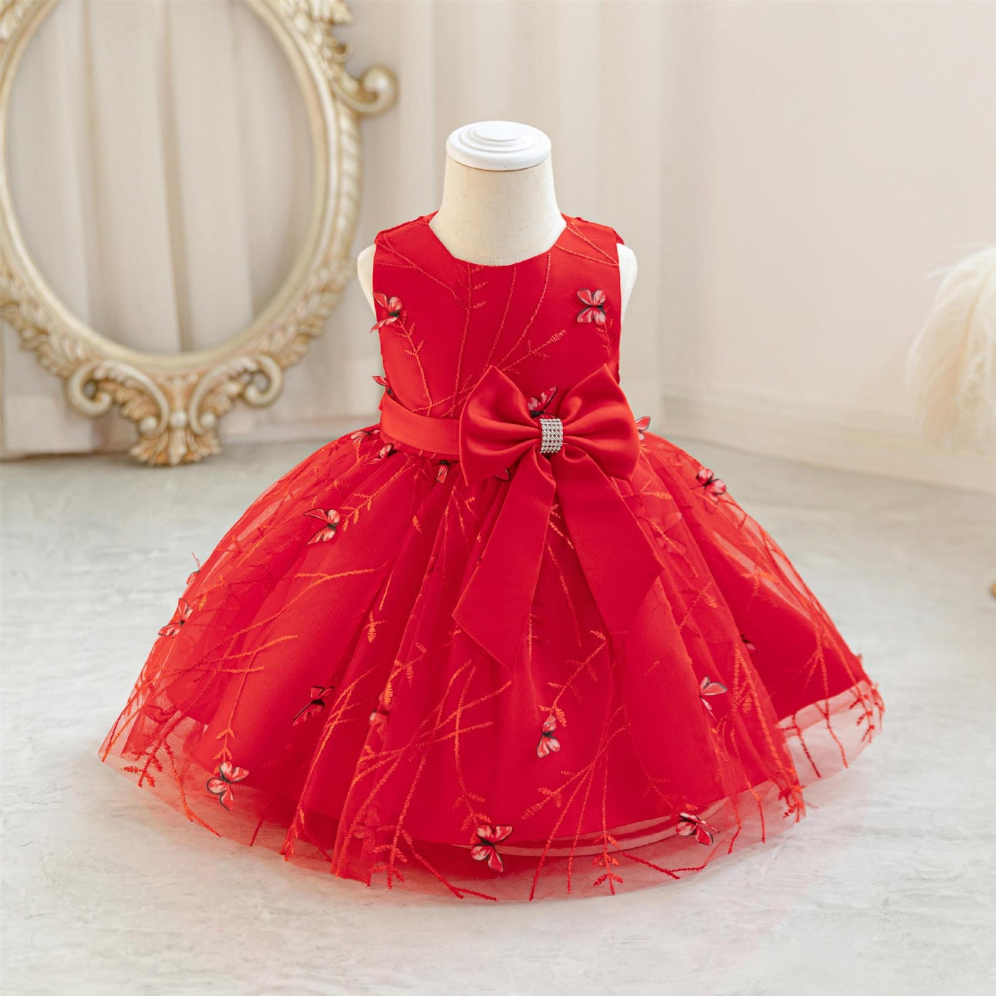 Vestido de fiesta con lazo de mariposa
