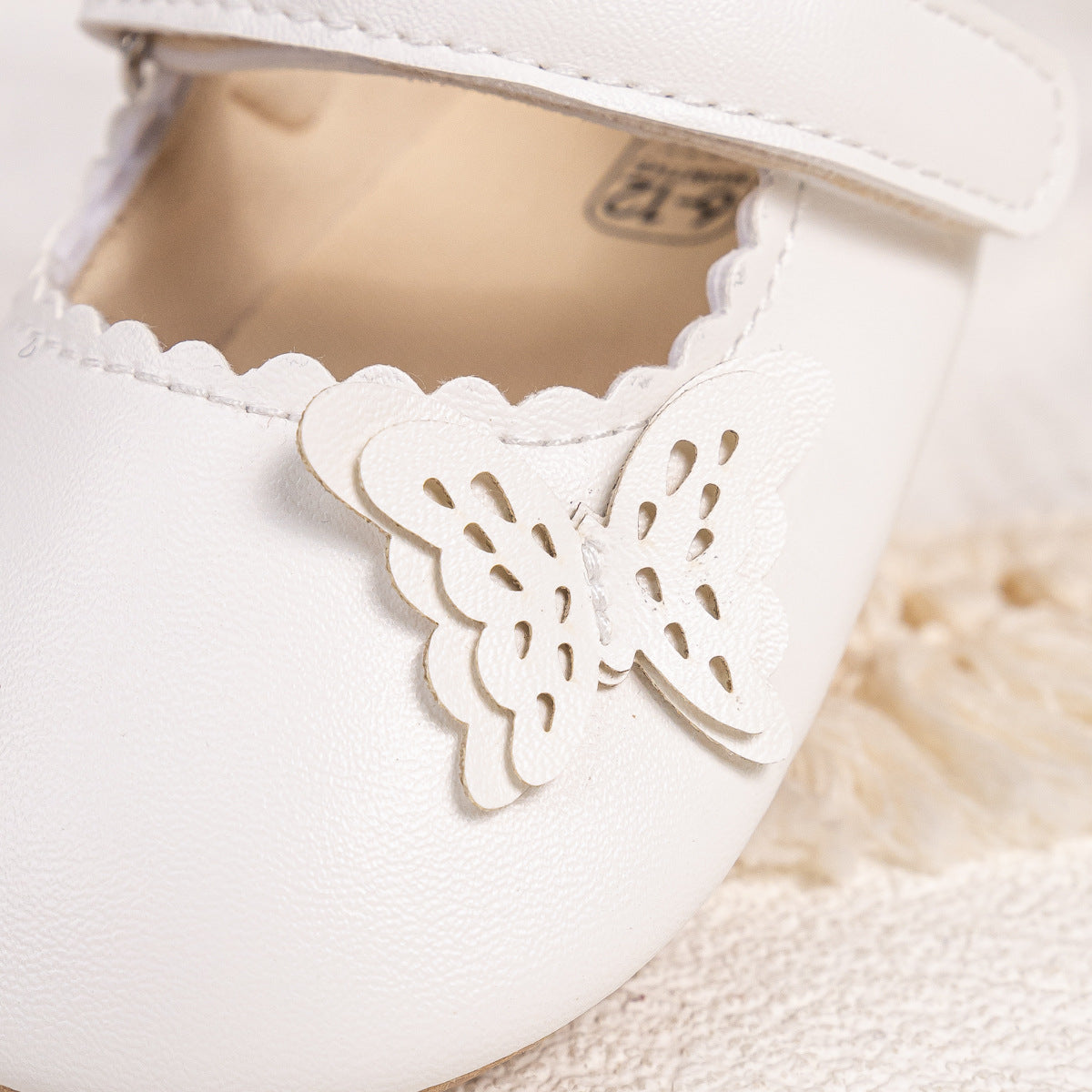 Women's Velcro Butterfly Shoe