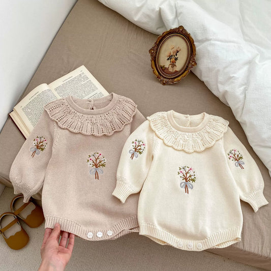 Body de punto para niños con flores bordadas
