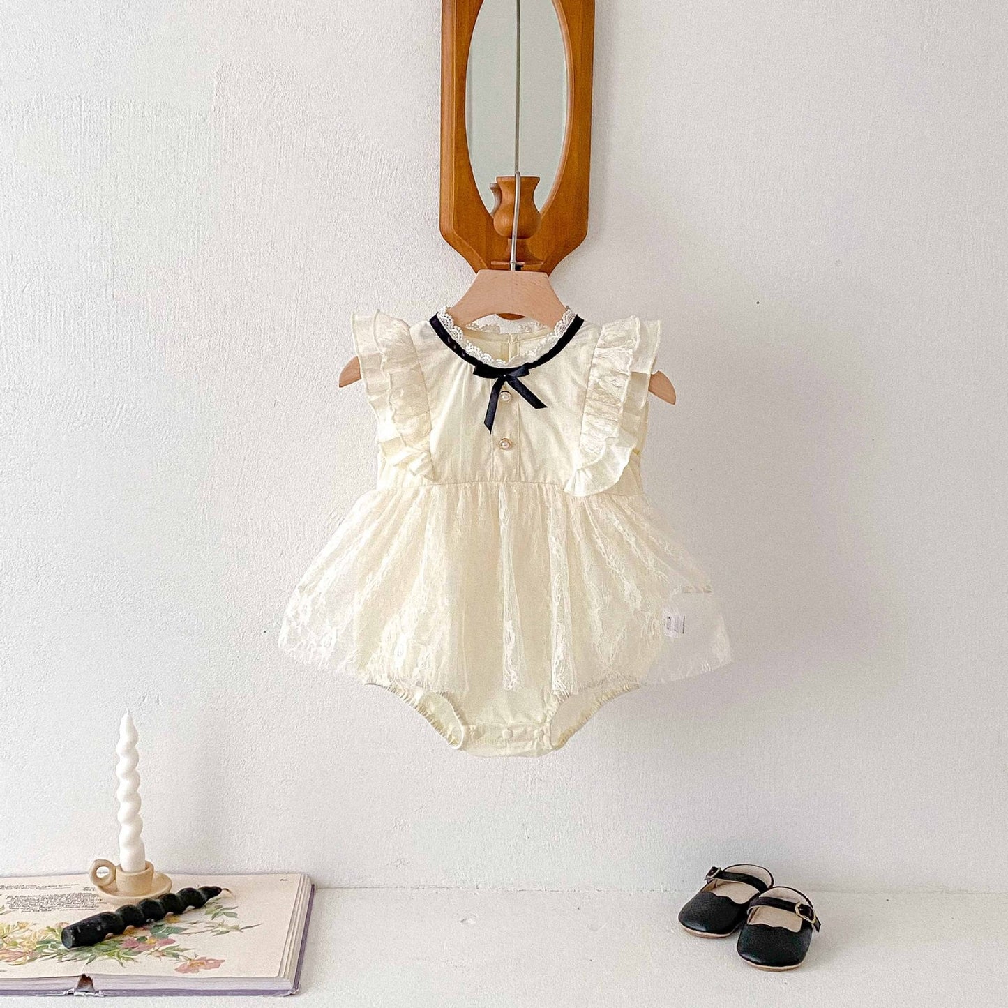 Body de encaje para niña