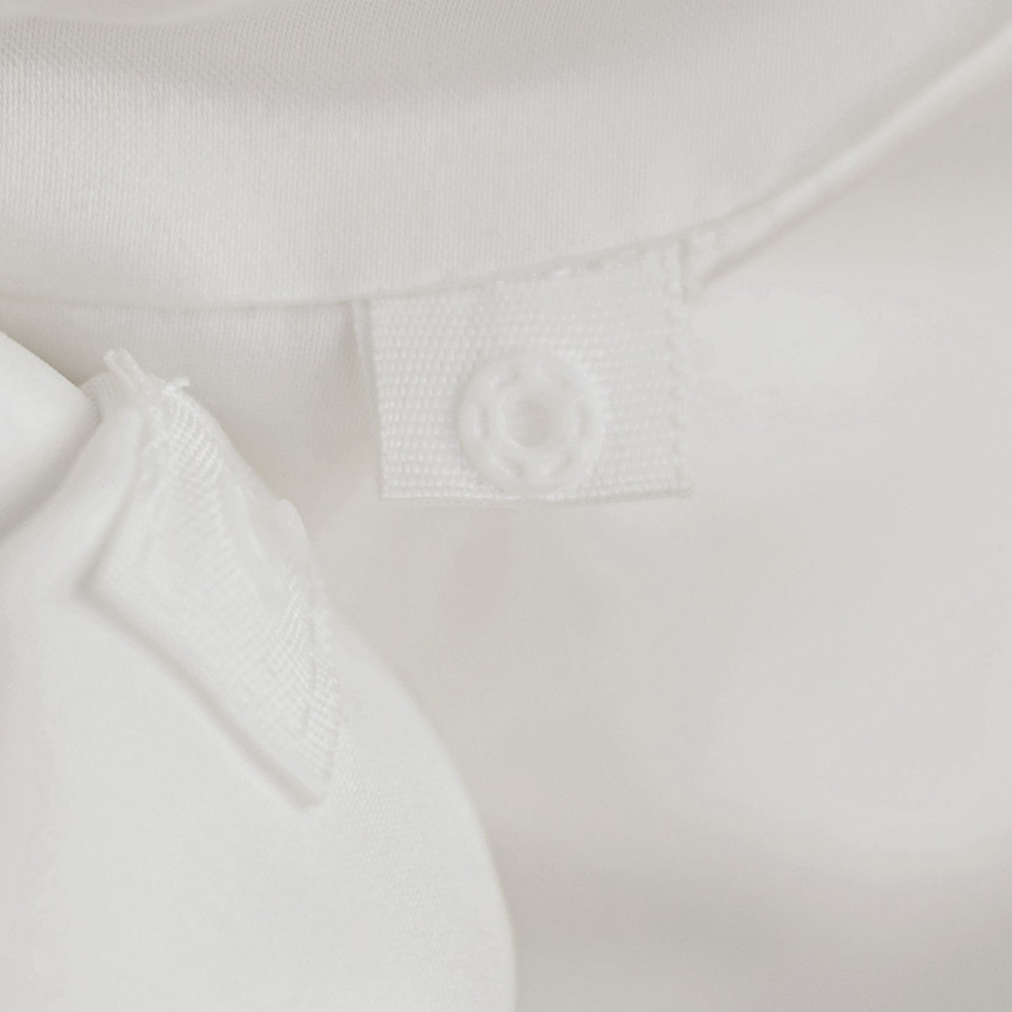 Vestido infantil de perla blanca