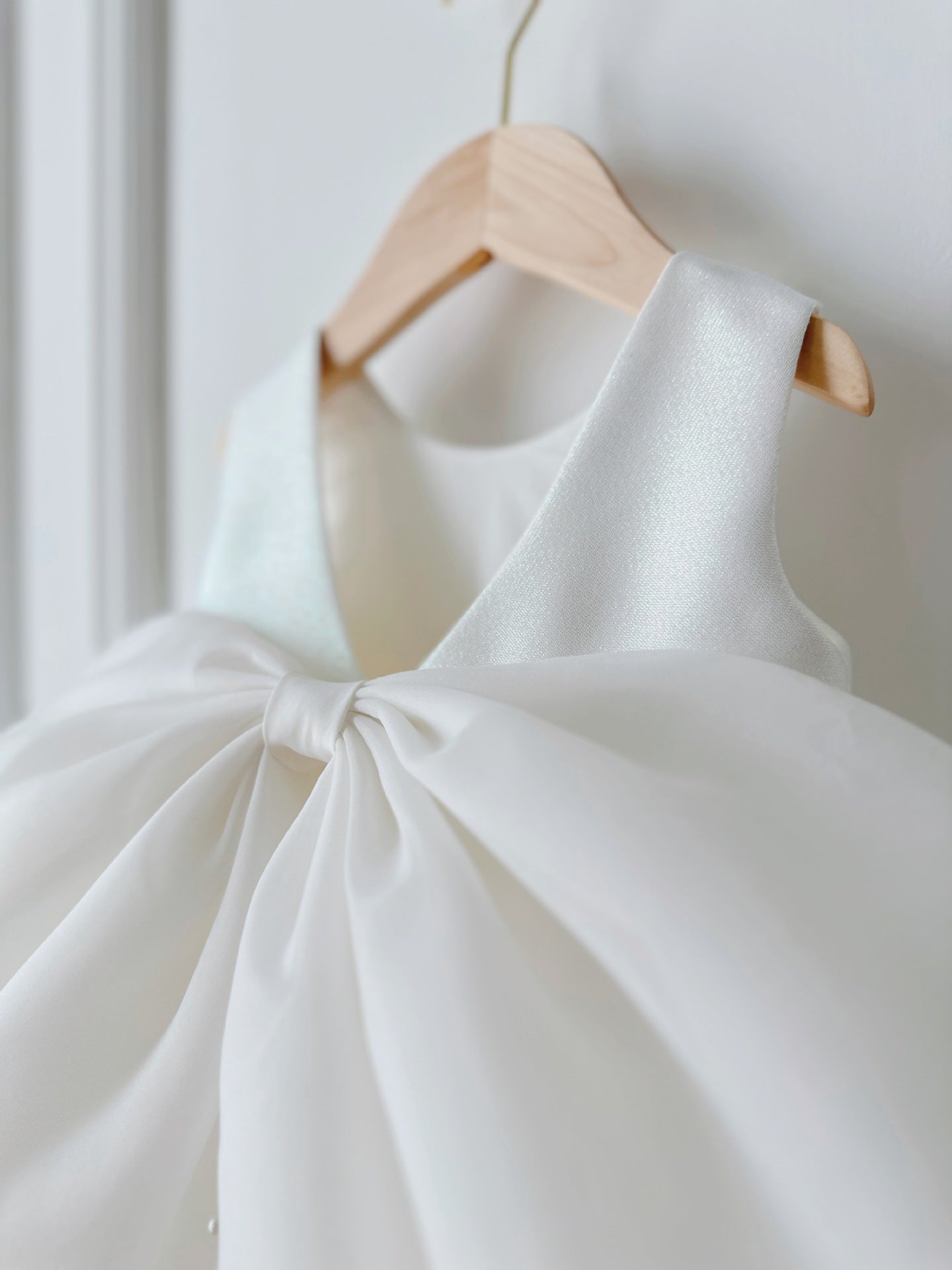 Children's Party Dress with Pearls and Bow