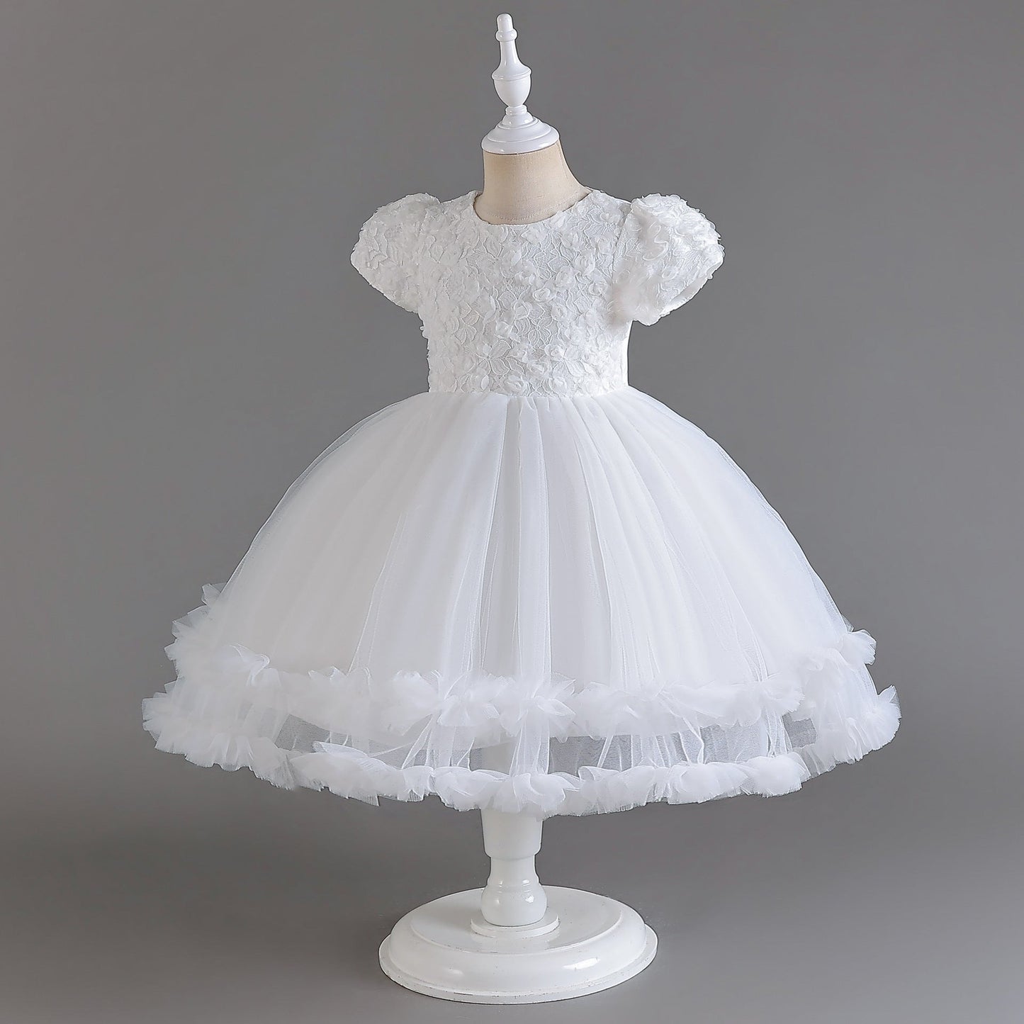Vestido de fiesta infantil con flores de tul