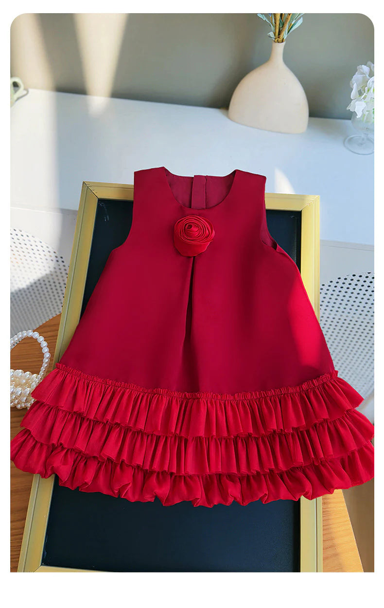 Vestido infantil de flores con dobladillo de tul