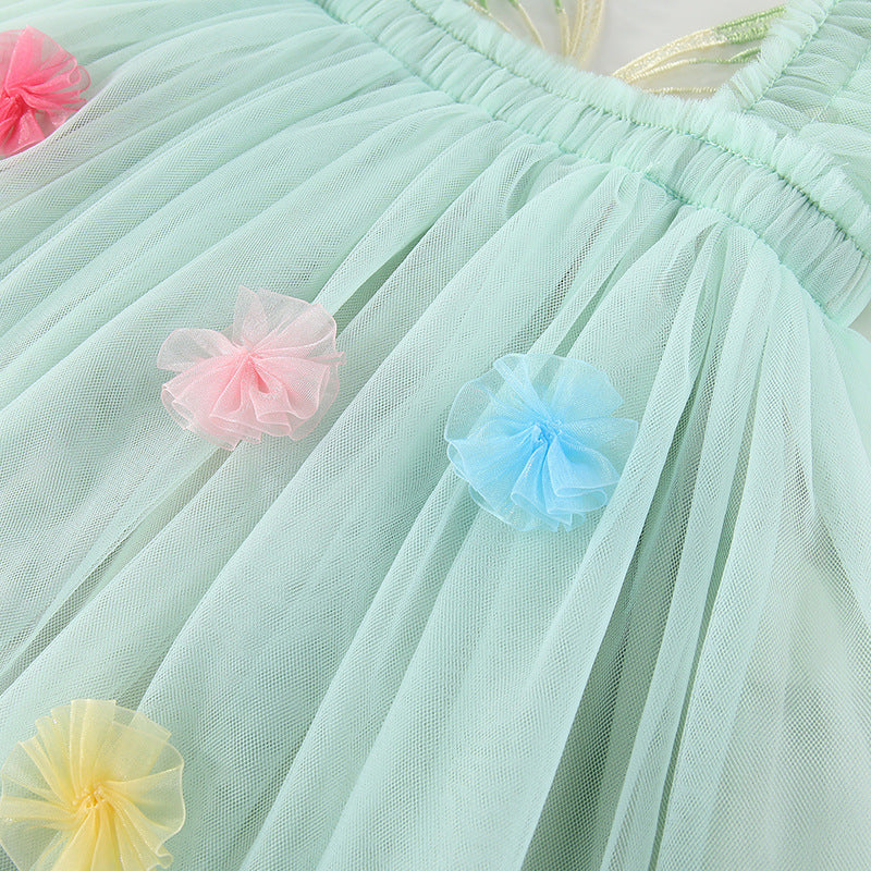 Vestido infantil de tul con alas y flores