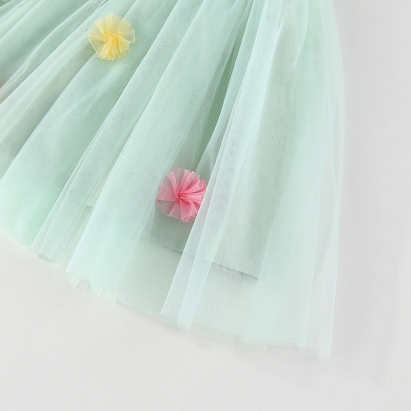 Vestido infantil de tul con alas y flores