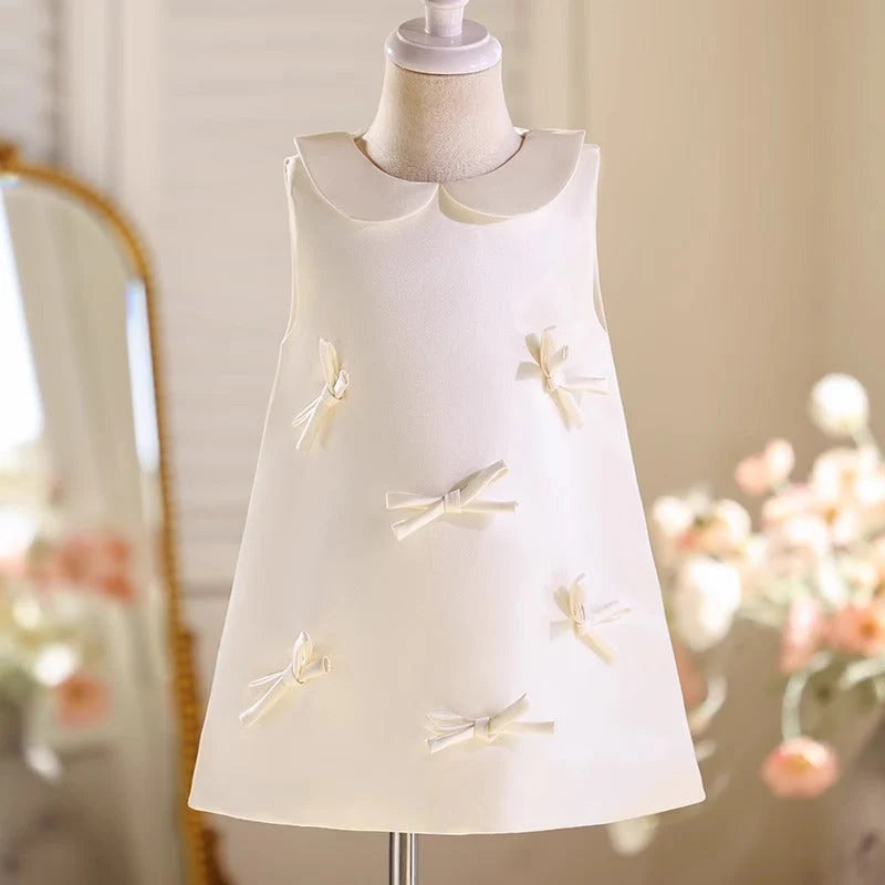 Vestido infantil con lazo floral