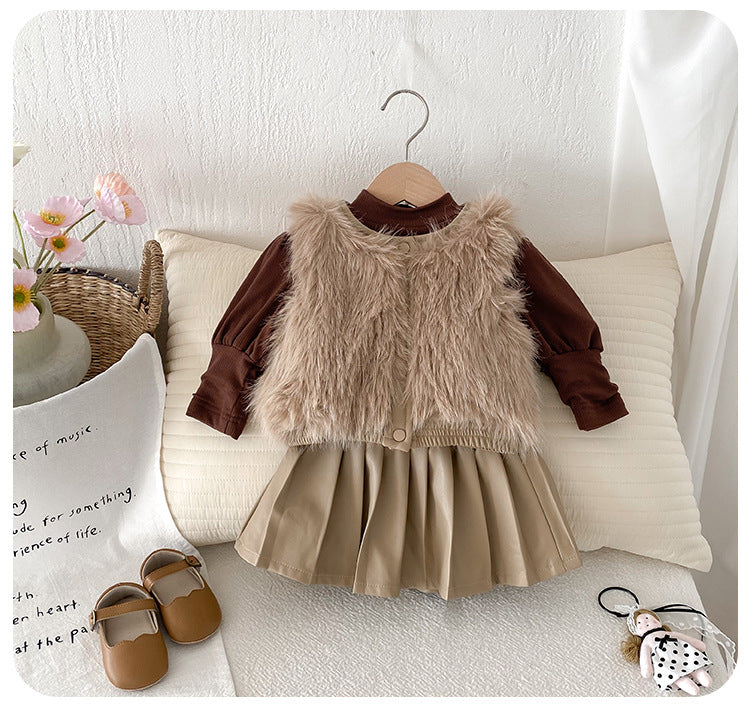 Girls' Furry and Pleated Set