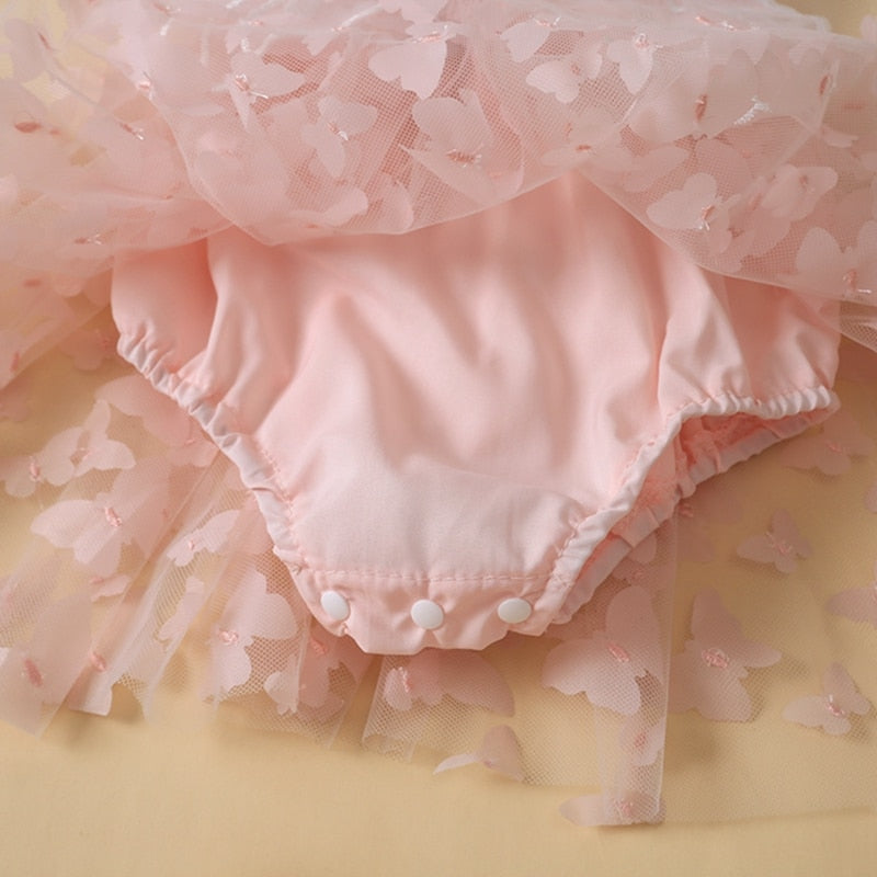 Vestido de mariposa con alas