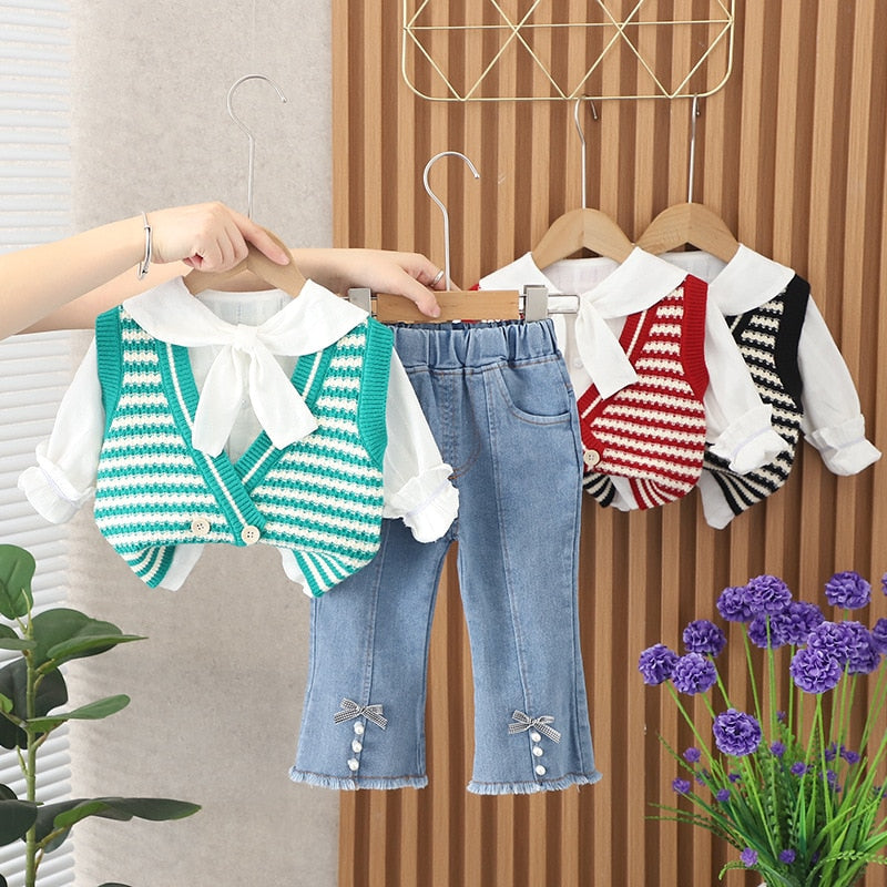 Conjunto de mujer con chaleco de rayas