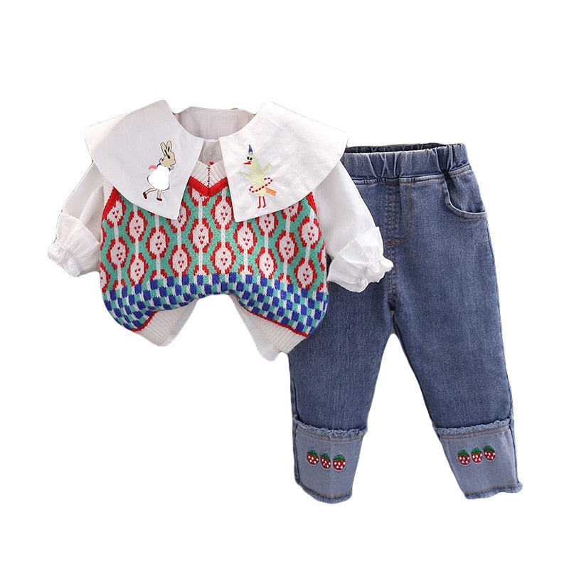 Conjunto con camisa bordada en cuello