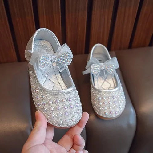 Zapatos de lazo brillante para niños