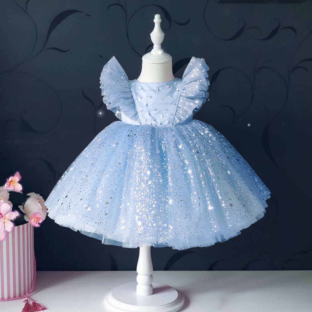 Vestido de fiesta infantil con tul y estrellas