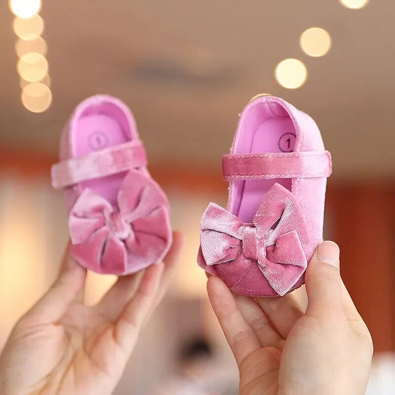 Zapatos de terciopelo con lazo para niños y mujeres