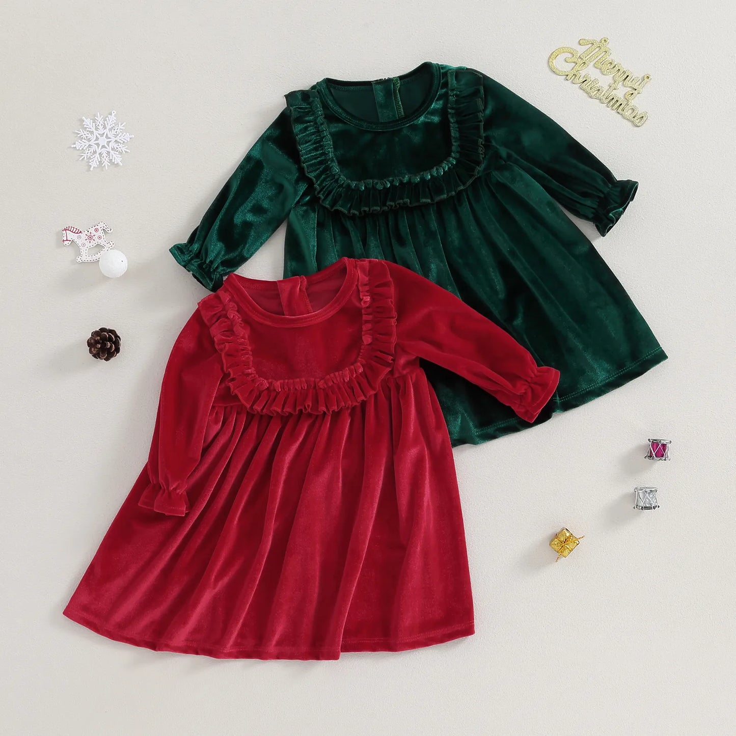 Vestido infantil de terciopelo con volantes