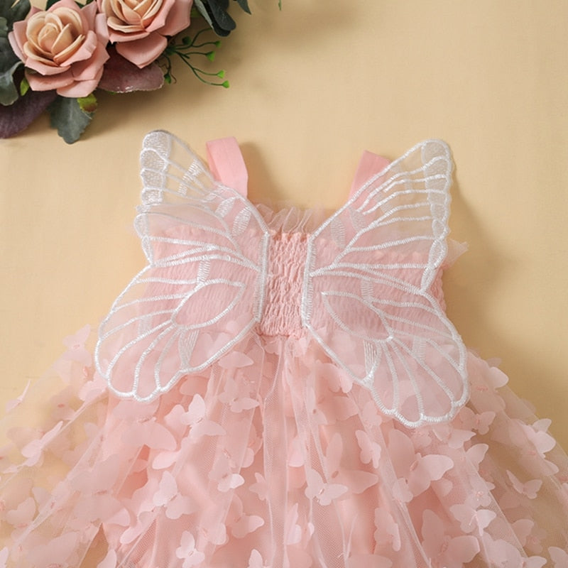 Vestido de mariposa con alas