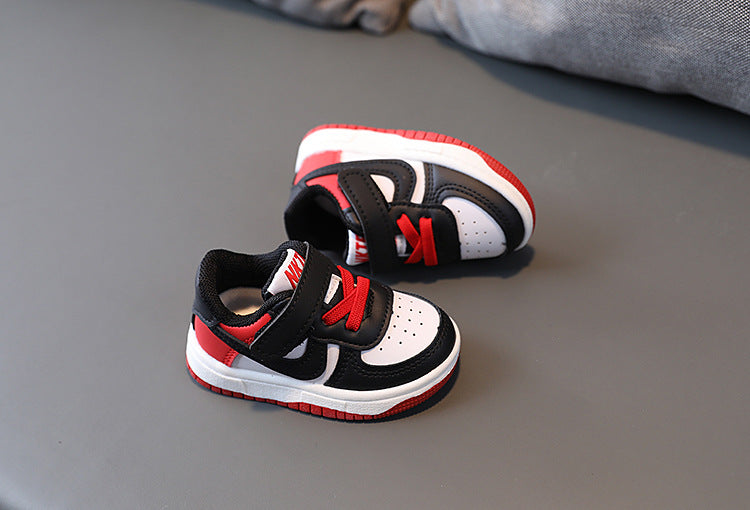 Zapatillas deportivas para niños NK en tres colores