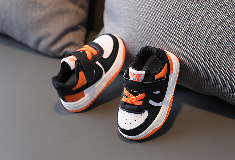 Zapatillas deportivas para niños NK en tres colores