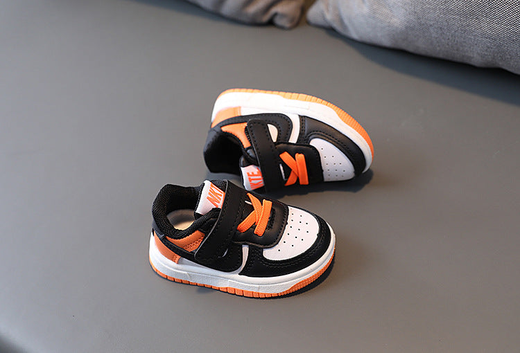 Zapatillas deportivas para niños NK en tres colores