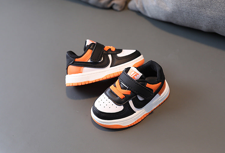 Zapatillas deportivas para niños NK en tres colores