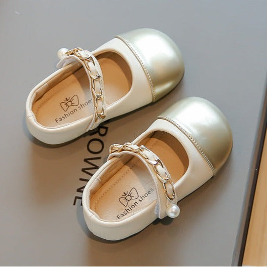 Zapato infantil con metalizado