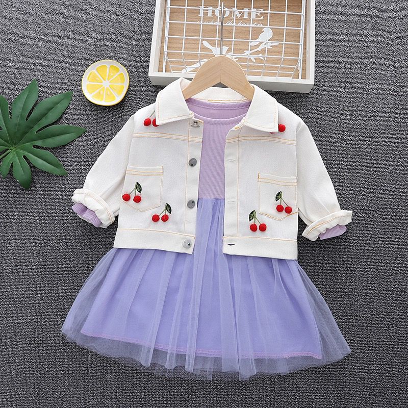 Vestido de tul + chaqueta de cerezas