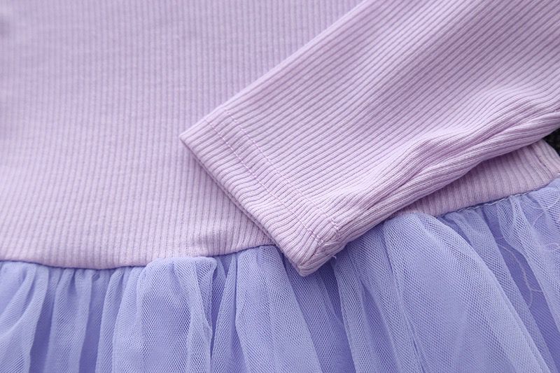 Vestido de tul + chaqueta de cerezas