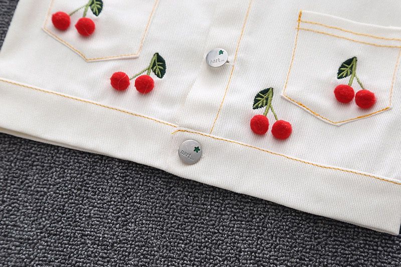 Vestido de tul + chaqueta de cerezas