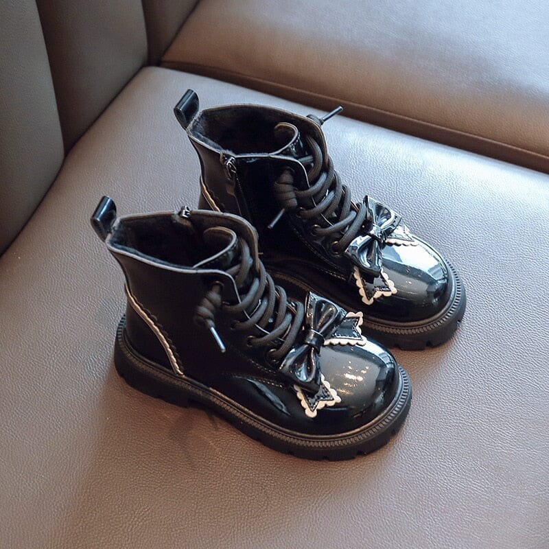 Bota con cordones para mujer y niño